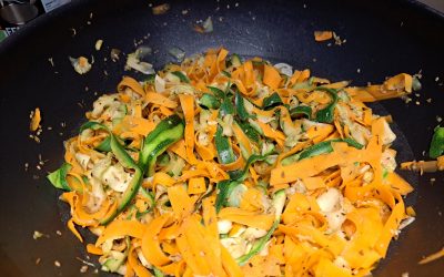 Tagliatelles de courgettes et carottes aux épices